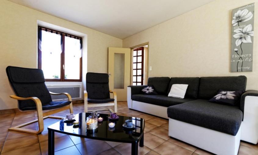 La Garconniere Villa Трени Екстериор снимка